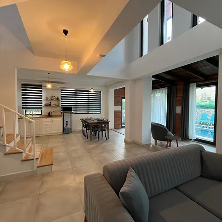 Villa Derya Agullu 6 *